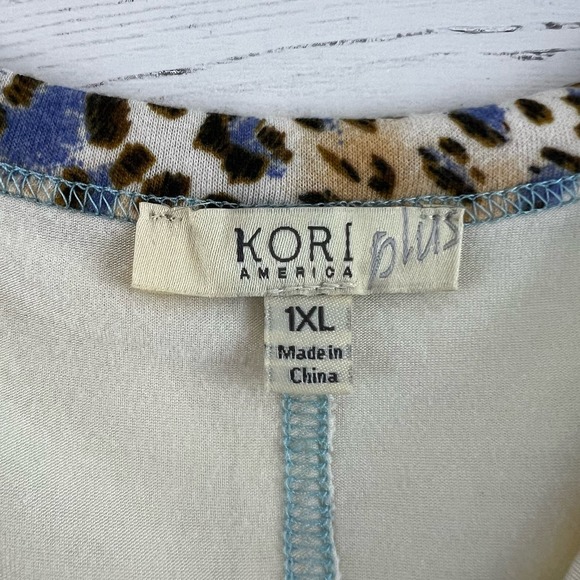 Kori America Cream and Leopard Short Sleeve Top Size 1XL - Picture 6 of 8
